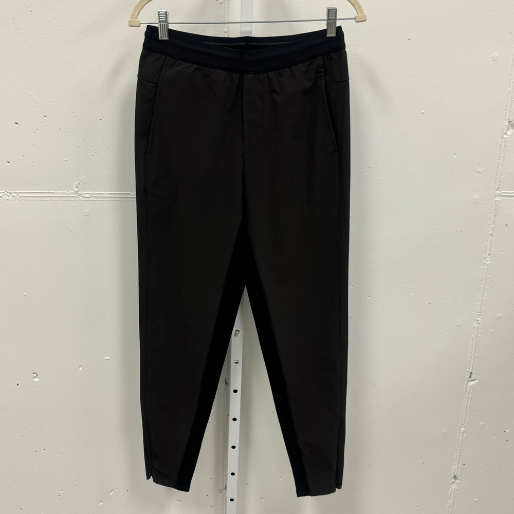 Everlane Men's Lightweight Athletic Joggers in Dark‎ Gray Small